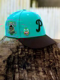 Image 2 of “HOLOGRAPHIC Bulbasaur” LIMITED EDITION- PIN