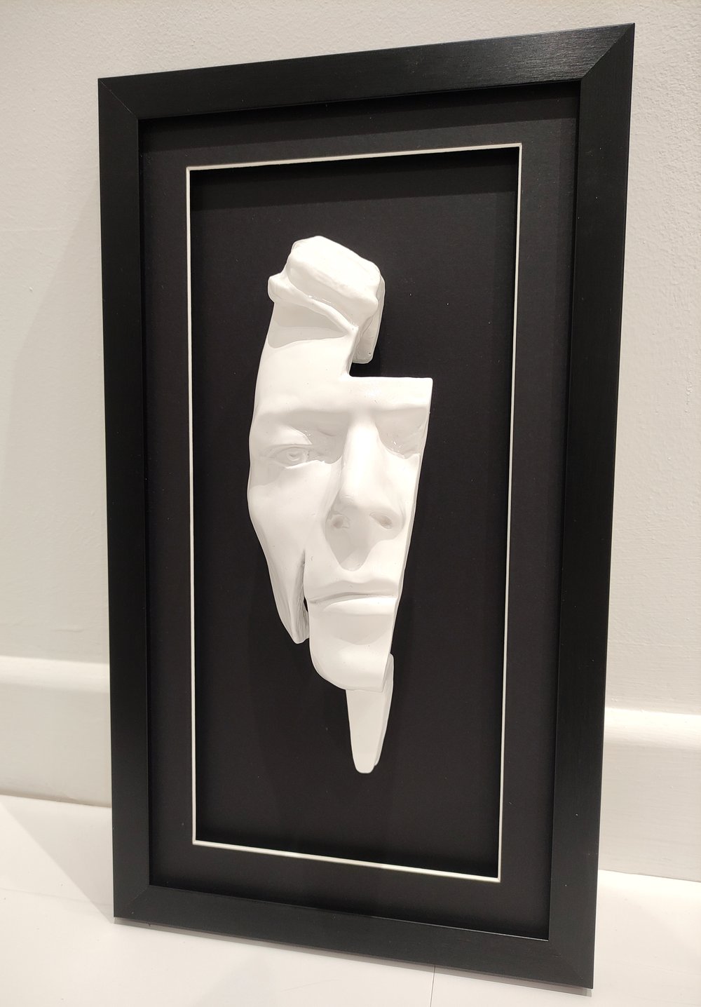 White Resin 'Flash' Gloss - David Bowie Sculpture