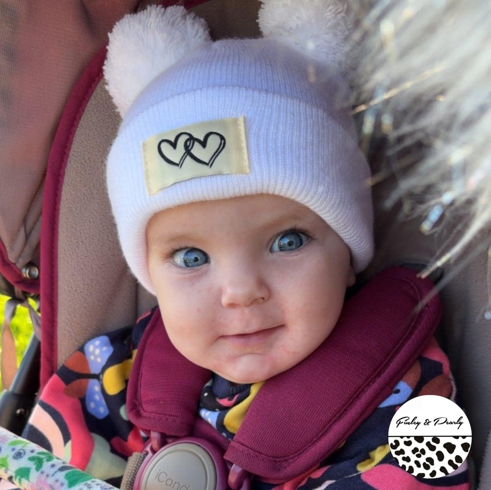 HAT: Pom Pom Heart