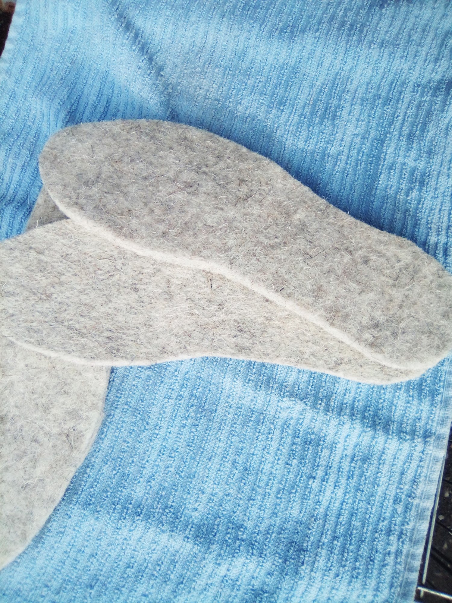 Image of WOOL FELT INSOLES 