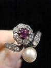 EDWARDIAN 18CT YELLOW GOLD NATURAL RUBY OLD CUT DIAMOND PEARL CLUSTER RING