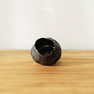 Image of Black small flower container