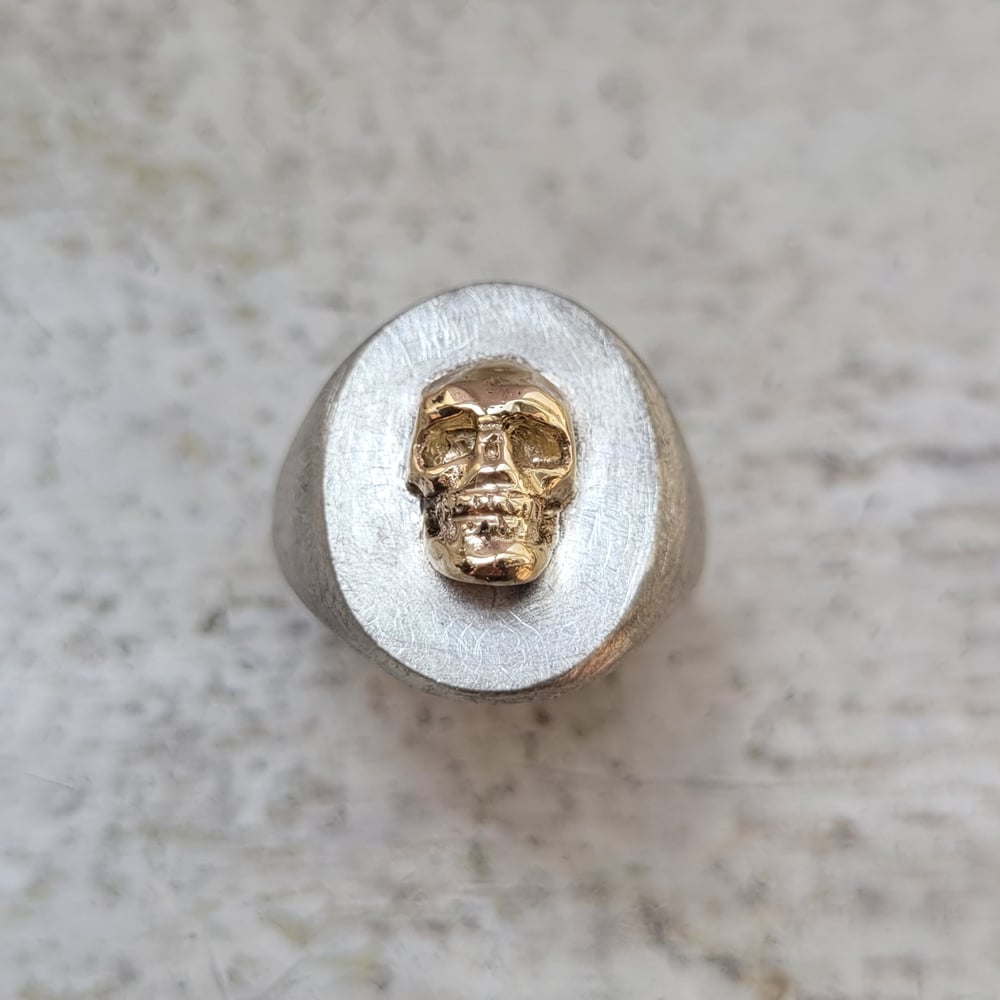 Image of Skull Signet - Gold and Silver