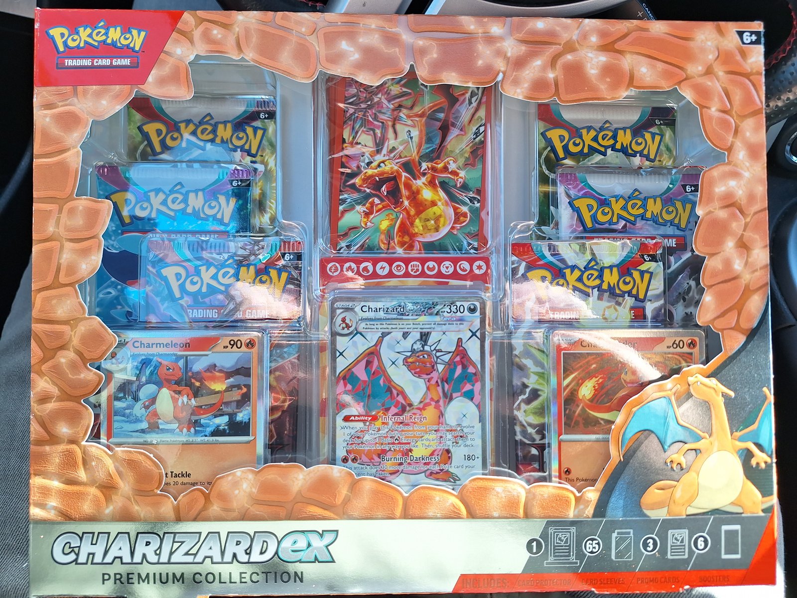 Charizard EX Premium Collection Box | UndiisSHOP