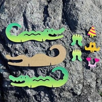 Image 3 of Build-A-Croc Statue Kit