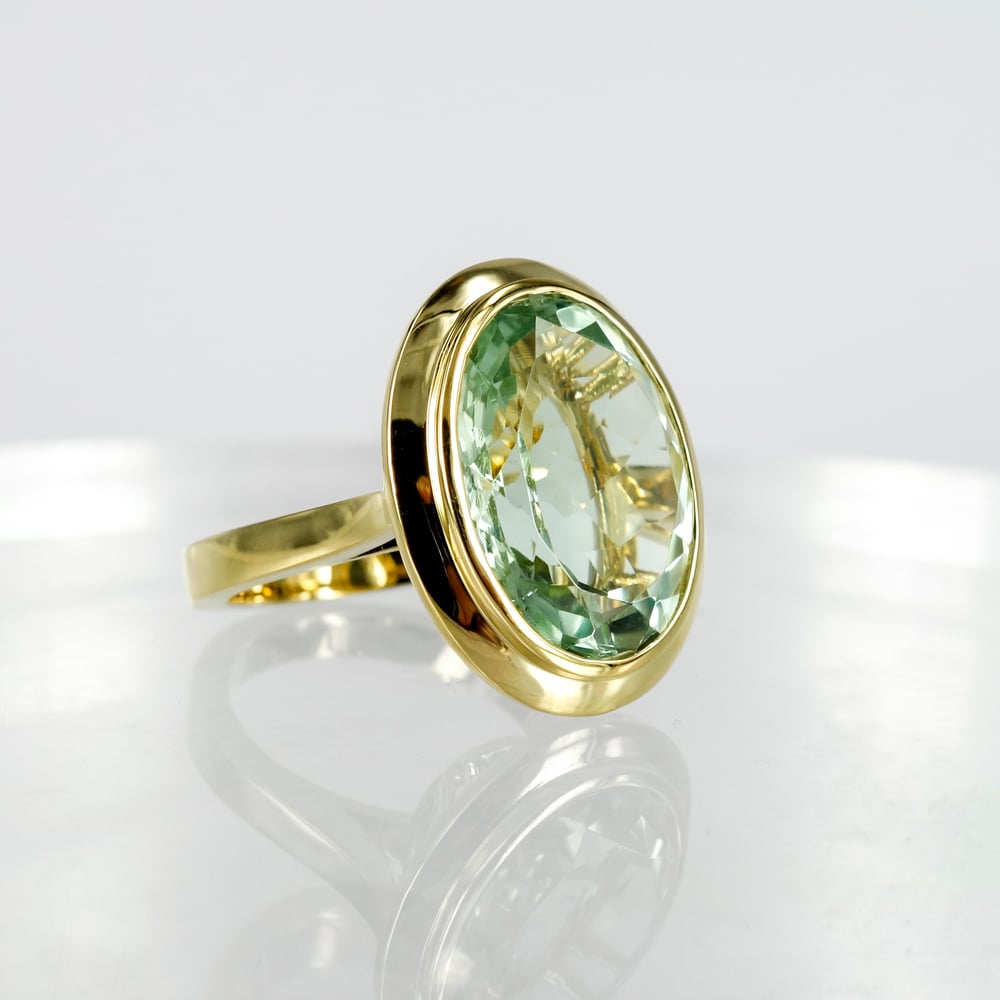 Image of 9ct yellow gold large mint topaz cocktail ring. PJ6014