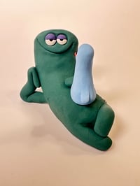 Image 2 of Bird on a thing