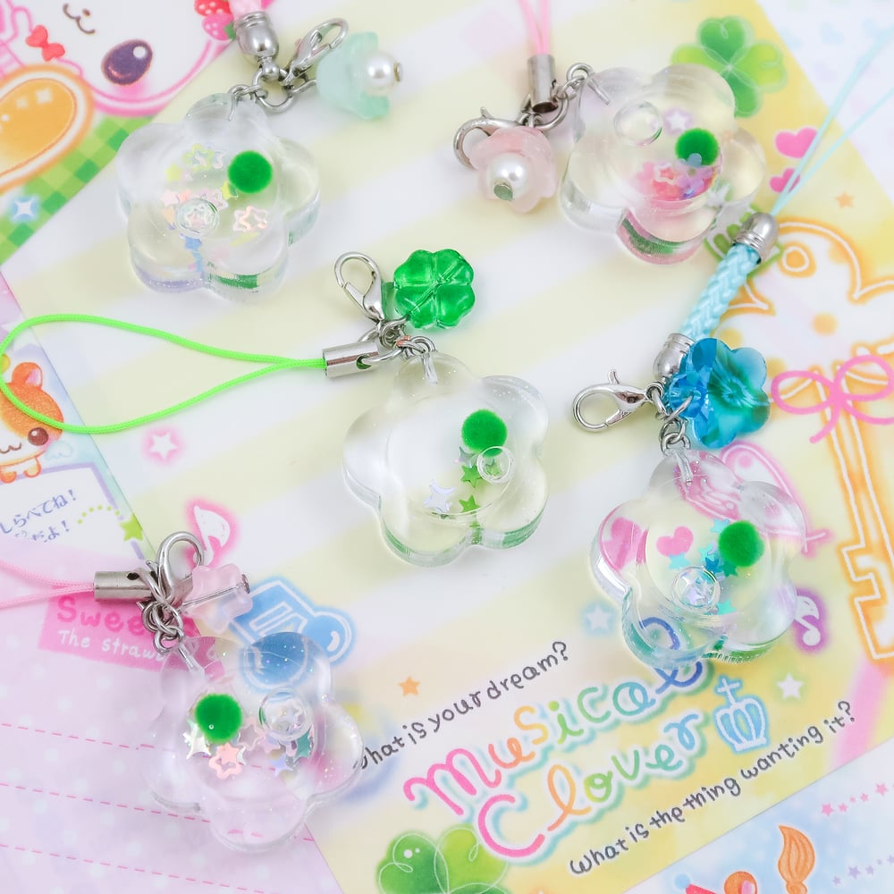 Moss Flower Charm