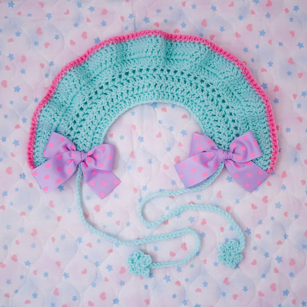 Crochet Ruffle Headdress: 01