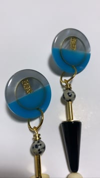 Image 2 of BUTTON BLUE GOLD