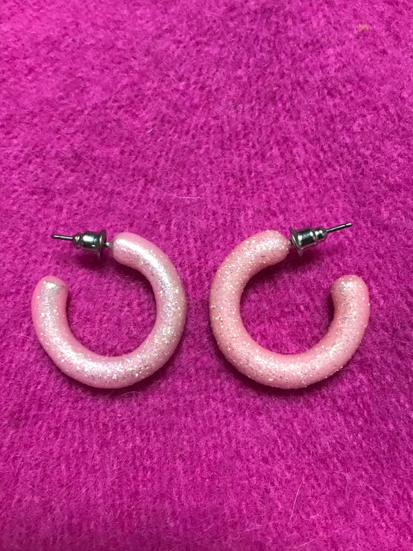 Image of Pretty in pink earrings 