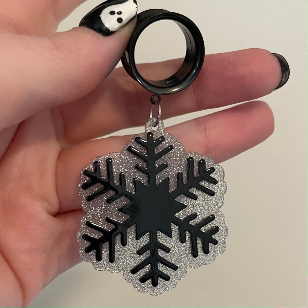 Image of Black Snowflake Tunnel Dangles (sizes 2g-2")
