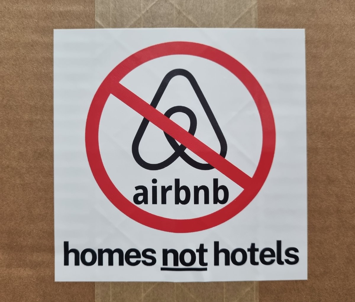 Image of "Homes not hotels" sticker 10pk