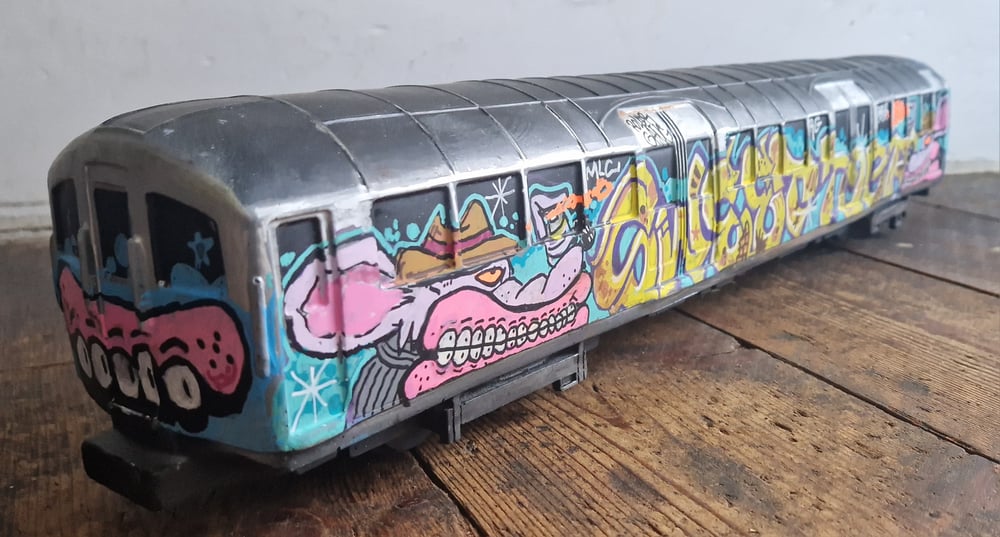 CHEW CHEW ( painted, Resin London underground train)