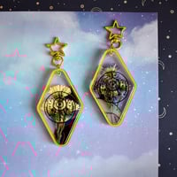 Image 2 of Orufrey Dried Flower Acrylic Charms - 3.25"