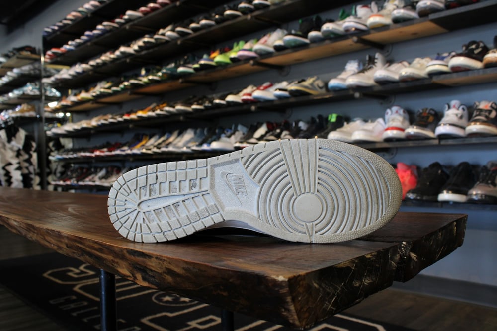 DUNK LOW PRM "ZEBRA" *USED*