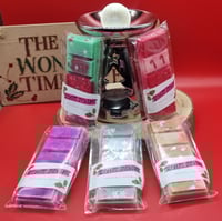 Image 1 of Christmas Wax Melt Snap Melt