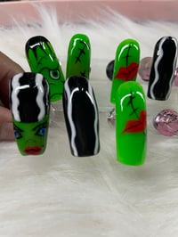 Image 4 of FRANKENSTEIN & BRIDE GLOW N DARK ACRYLIC SET 