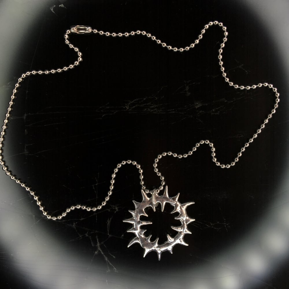Image of CASPER - Ring Pendant Necklace