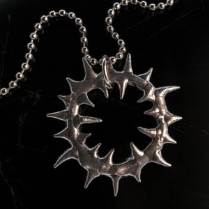 Image of CASPER - Ring Pendant Necklace