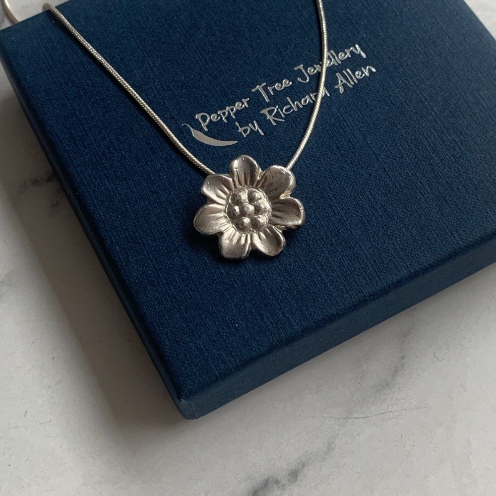 Image of Summer Flower Power Pendant