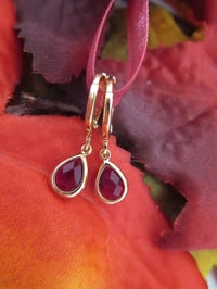 Image 3 of Kate Middleton Princess of Wales Duchess Cambridge Inspired Replikate Teardrop Garnet Hoop Earrings