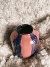 Petit vase en céramique rayures