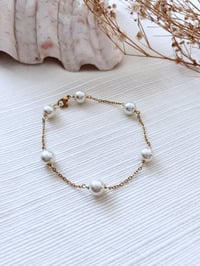 Image 1 of KAYLI PEARL BRACELET