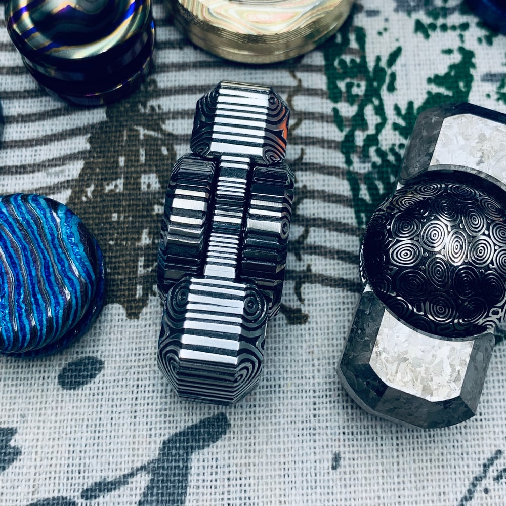 *Preorder of NeBu 2.0 in Full big circle Damasteel