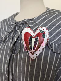 Image 5 of Woodland Heart Brooch
