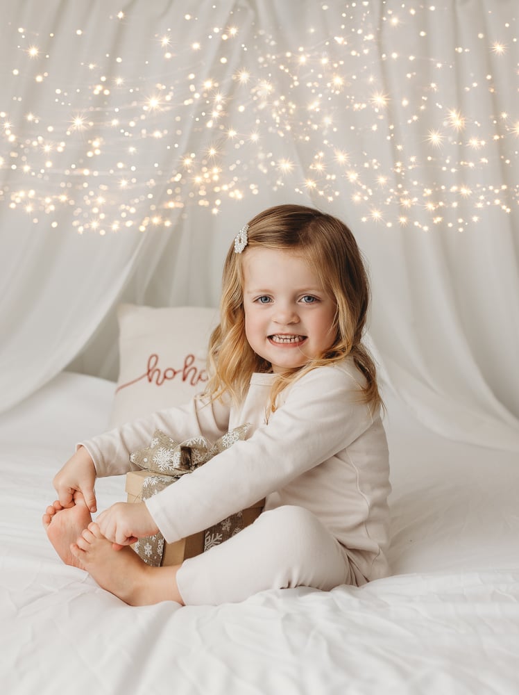 Image of Christmas Indoor Mini sessions // Saturday 18th November 2023 // £30 non refundable deposit