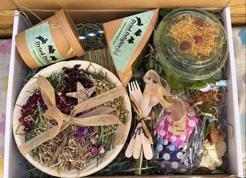 Image of May ‘picnic’ 2024 monthly subscription box 