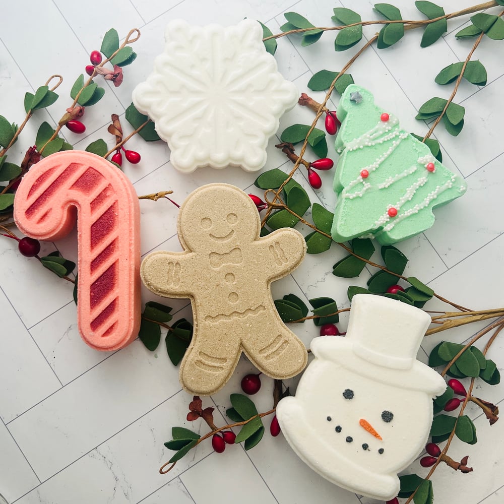 Image of Holiday Bath Bombs