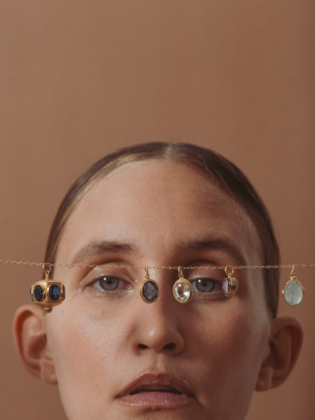 ARCHIVE Mignonnerie sphinx cristal pendentif  55€ - 50% = 22,50€ 