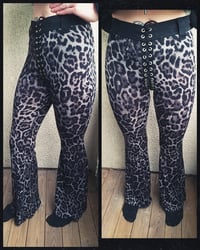 Image 3 of Flared leopard pants, S/M
