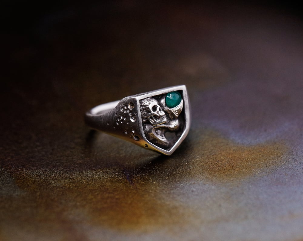 Image of Emerald Skull Ring