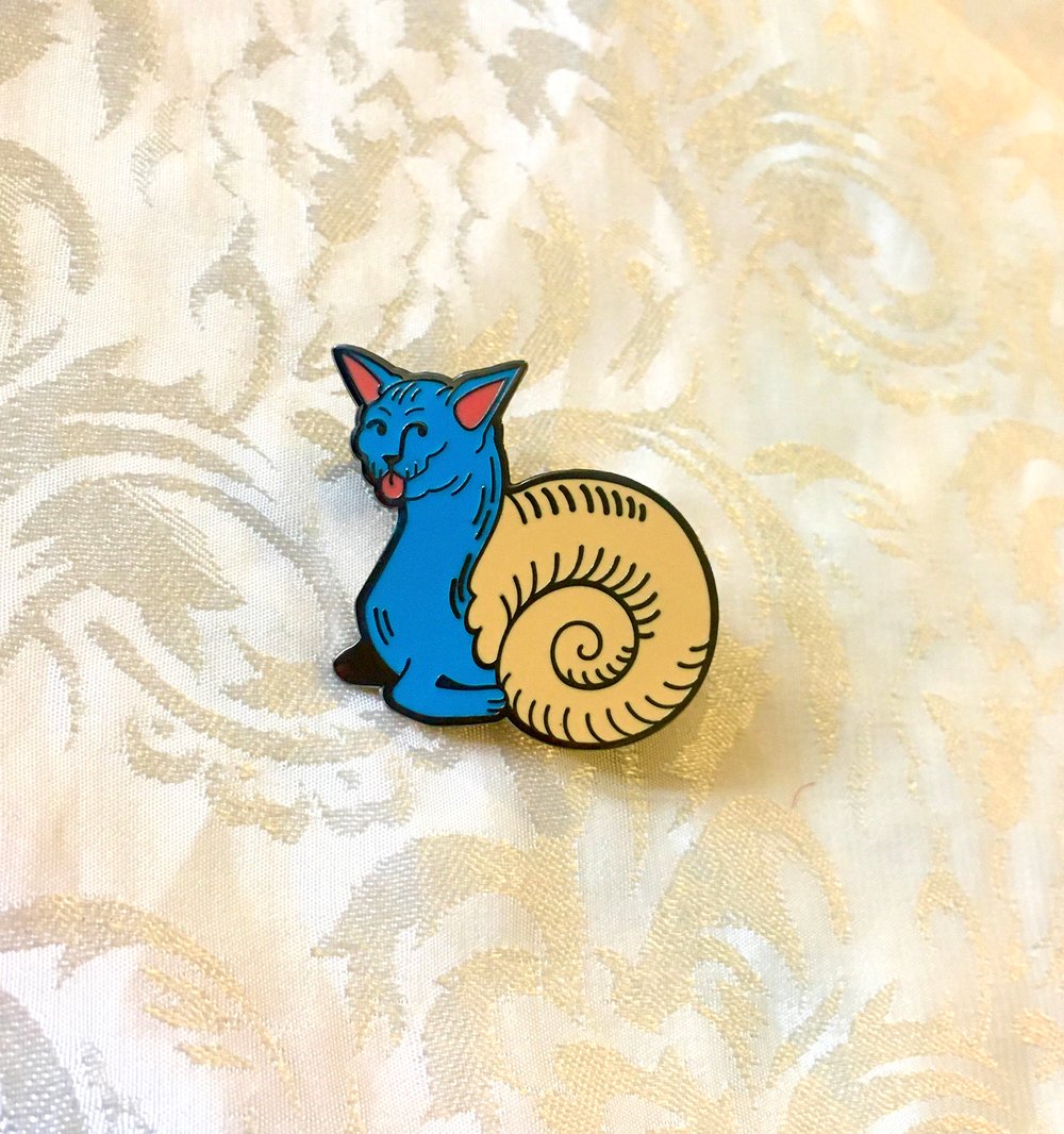 Snail cat enamel pin