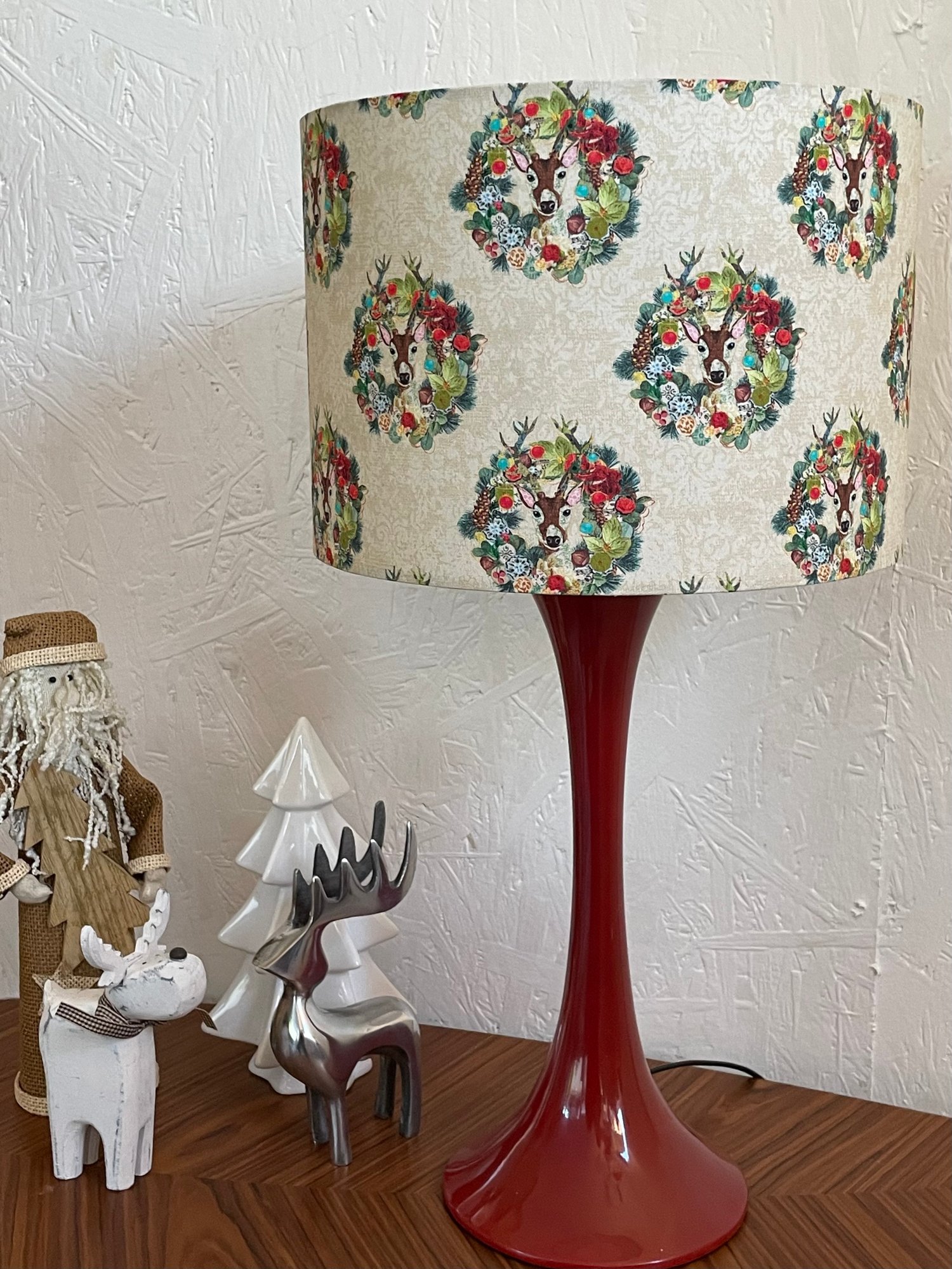 Image of Joyful Wreaths Cream Shade 30cm