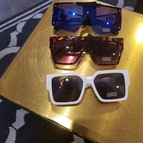 Image of V Sunglasses 