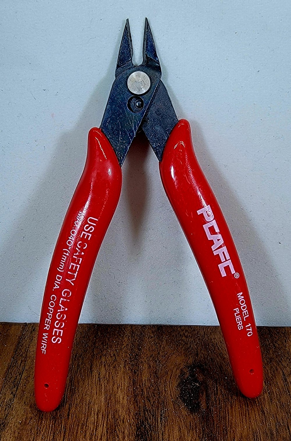 Wire cutters/snips