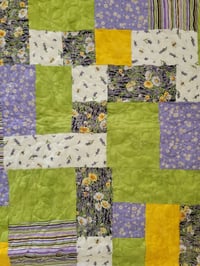 Image 3 of Hello, bees baby quilt