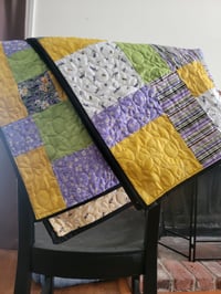 Image 1 of Hello, bees baby quilt