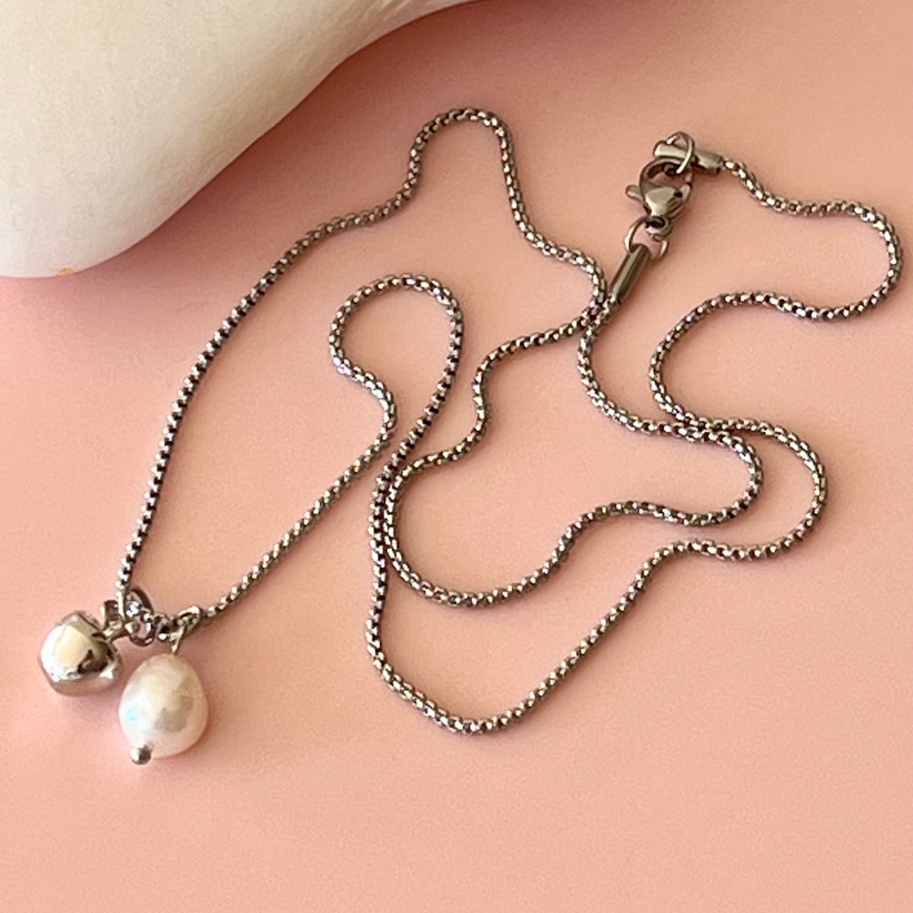 Image of Apple and Pearl Stainless Steel Chain