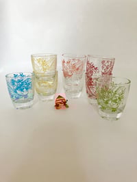 Leaf Patterned Shot Glasses