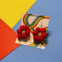 Image 2 of Smiley Daisies (Warm)