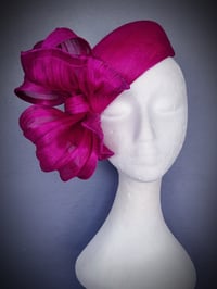 Image 2 of 'Charis' in Fuchsia 