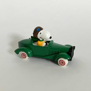 Image of Voiture Snoopy verte - stock neuf