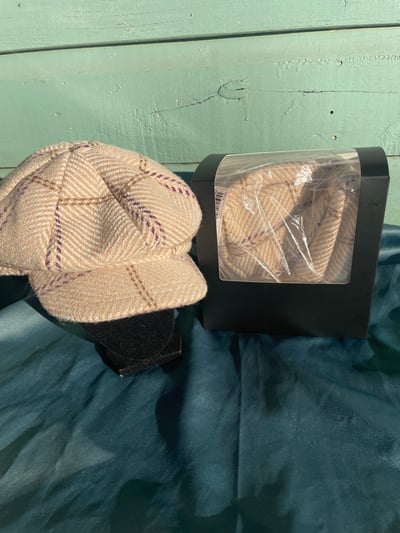 Image of Classic Plaid Women Caps