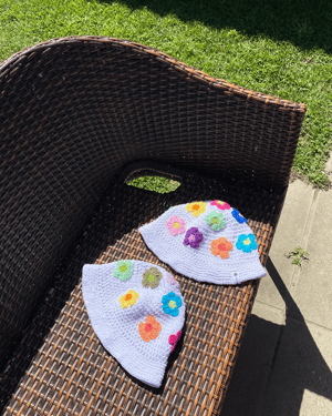 Image of FLOWER HAT 
