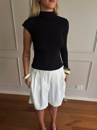 Image 2 of CORA TOP - BLACK